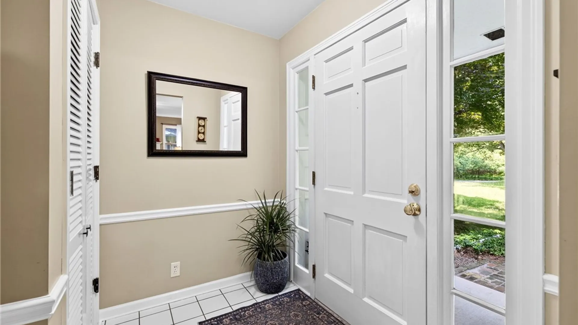 Property at 14 Countryside Road, Pittsford, NY 14450 4