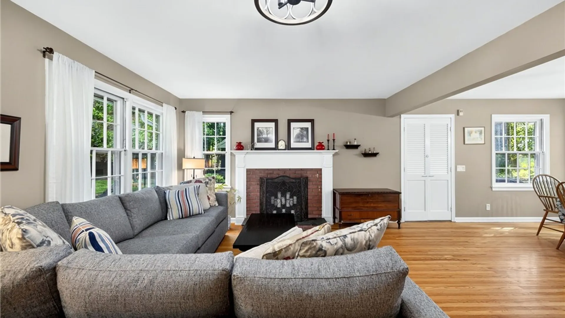 Property at 14 Countryside Road, Pittsford, NY 14450 18