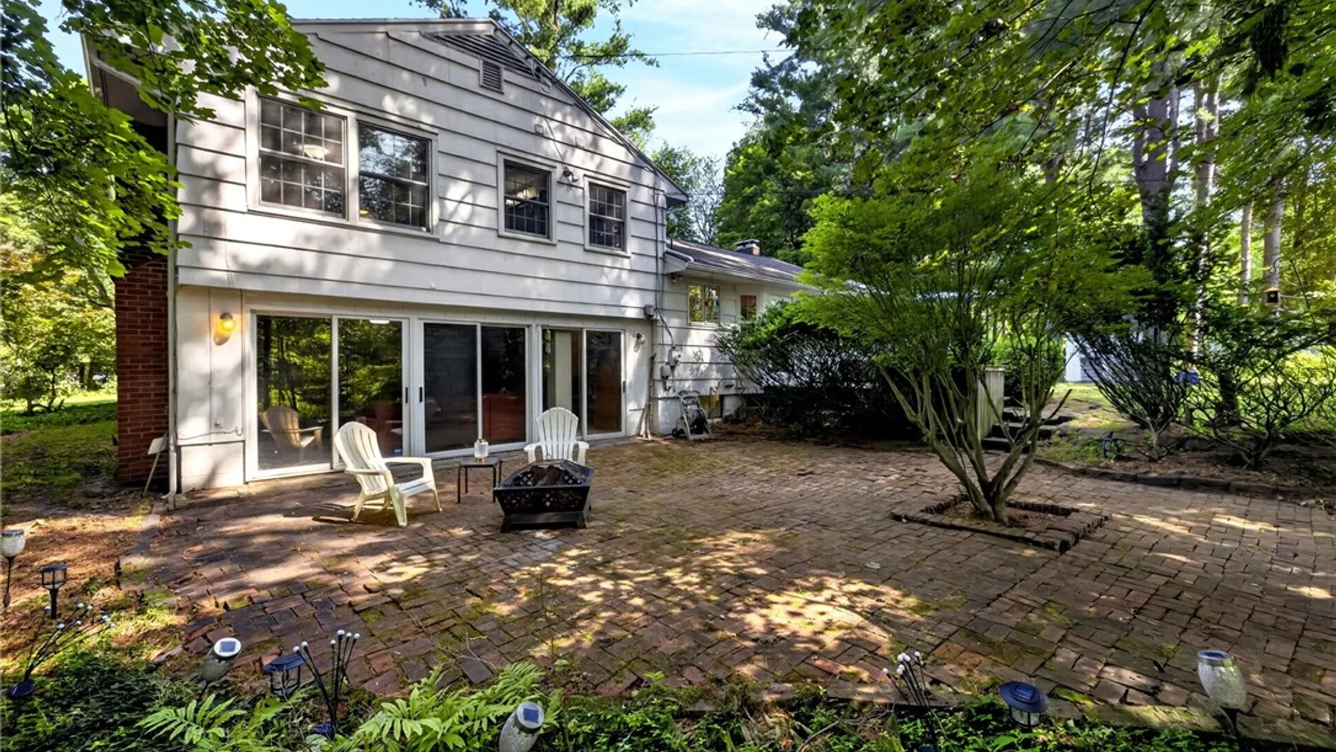 Property at 14 Countryside Road, Pittsford, NY 14450 40