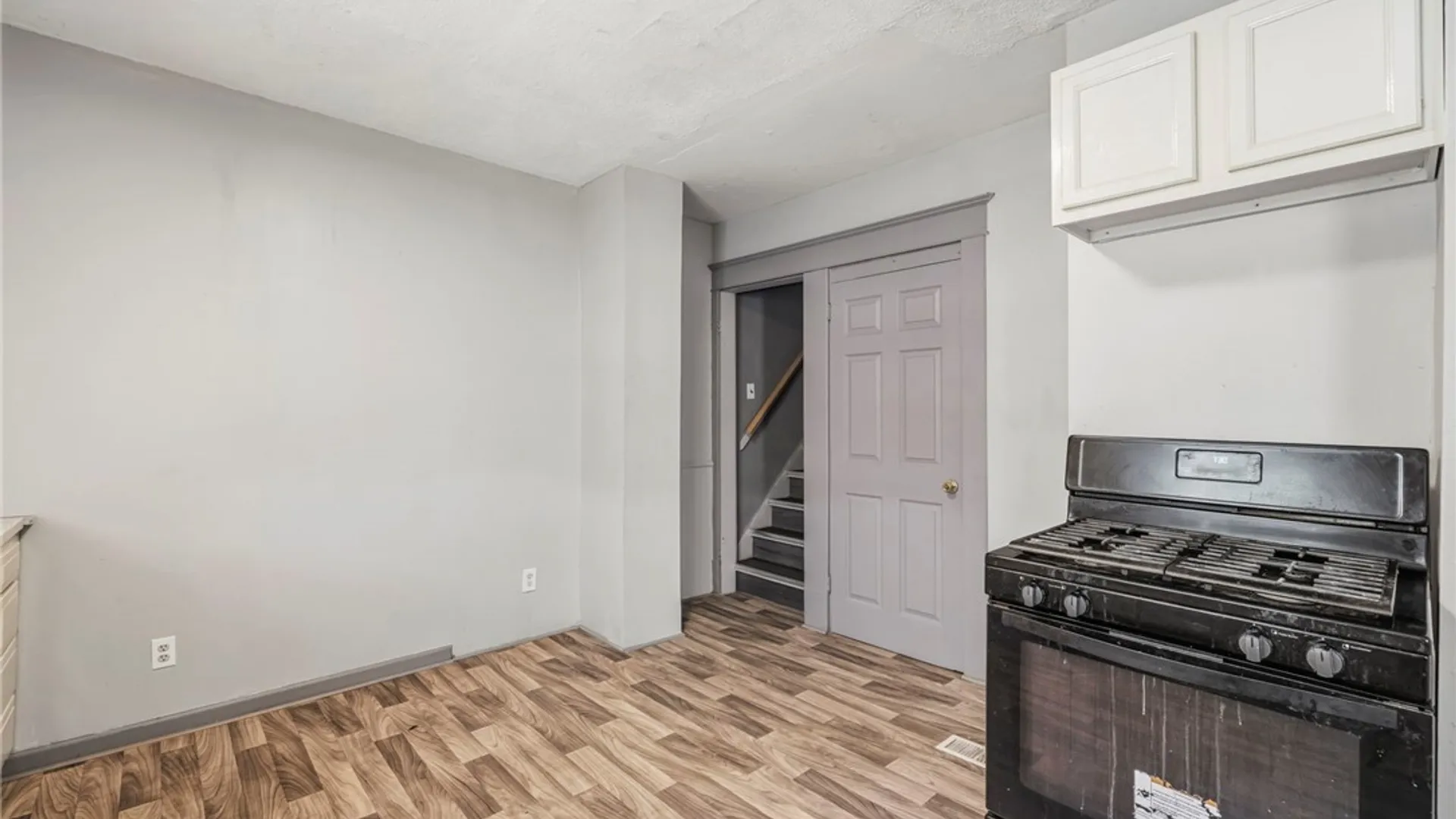 Property at 73 Thornton Avenue, Buffalo, NY 14215 18