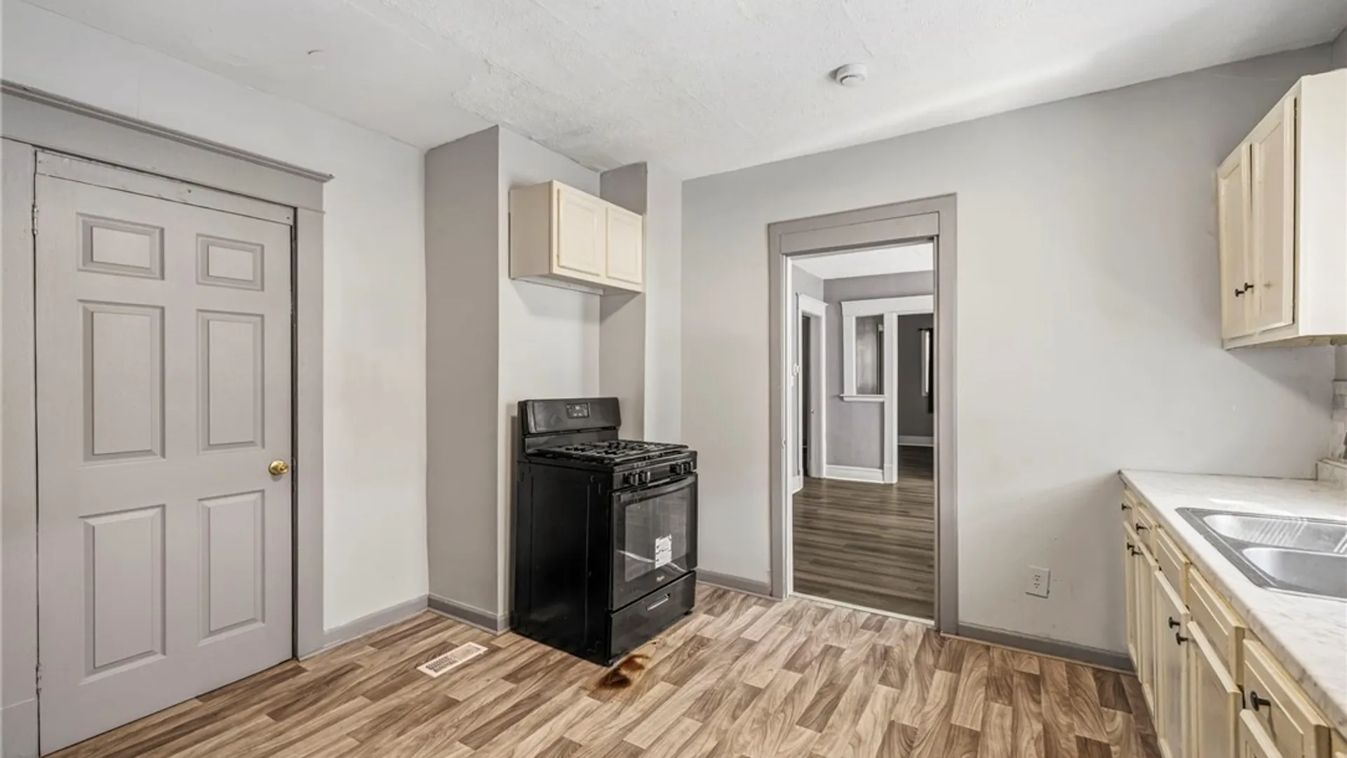 Property at 73 Thornton Avenue, Buffalo, NY 14215 20