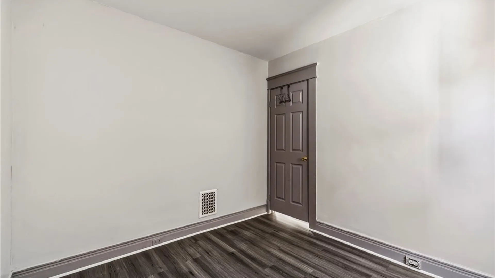 Property at 73 Thornton Avenue, Buffalo, NY 14215 14
