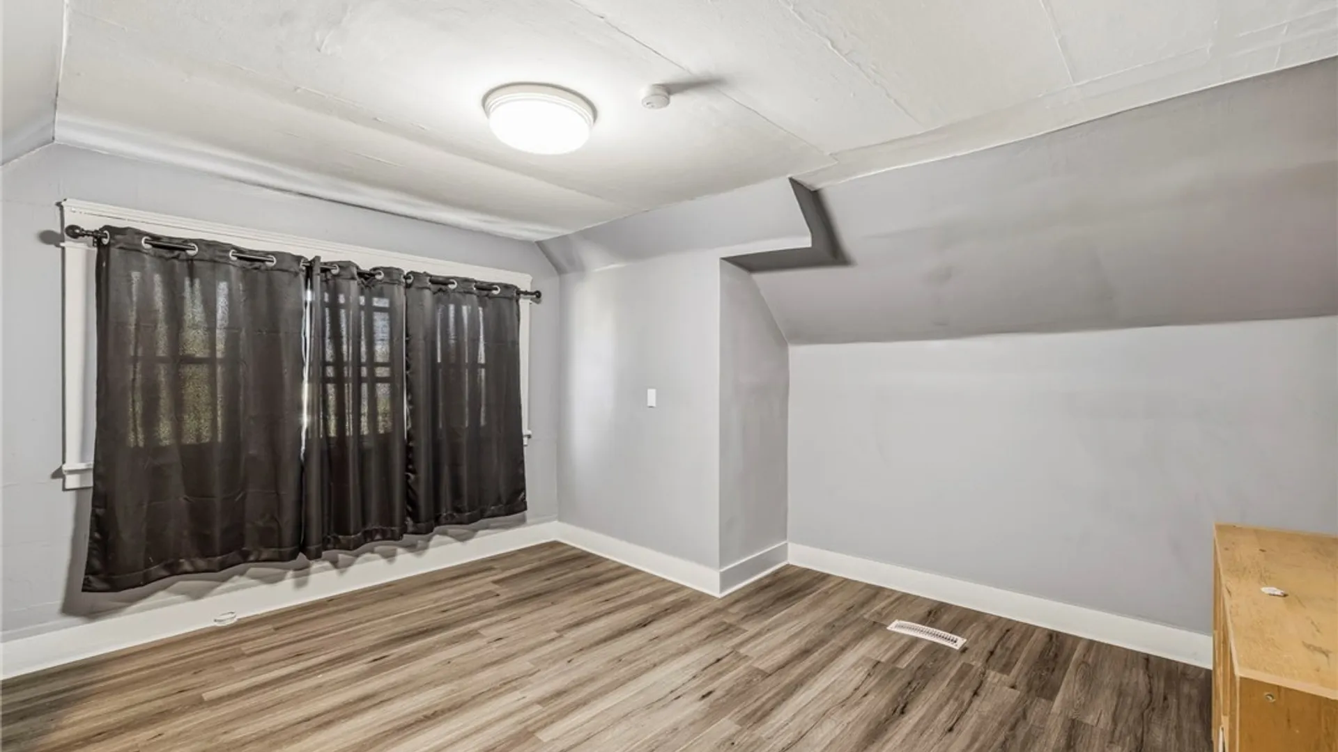 Property at 73 Thornton Avenue, Buffalo, NY 14215 31