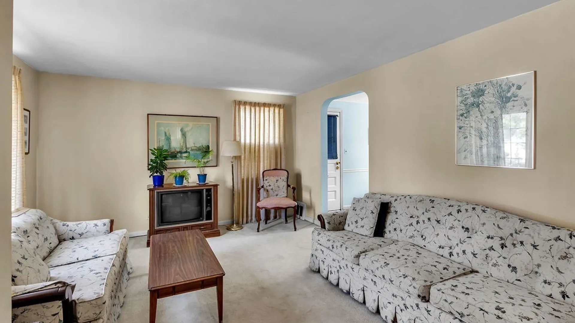 Property at 31 Wendover Avenue, Tonawanda, NY 14223 9