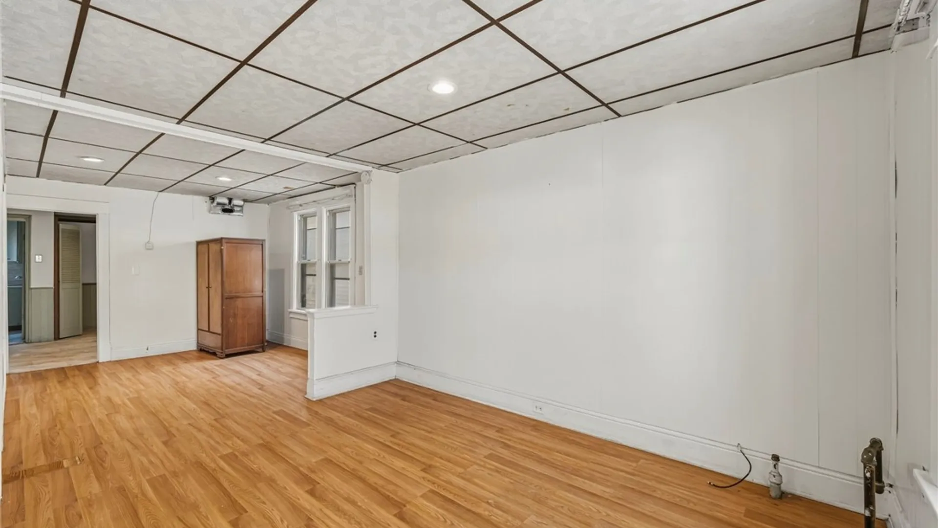Property at 528 Fulton Street, Buffalo, NY 14210 5