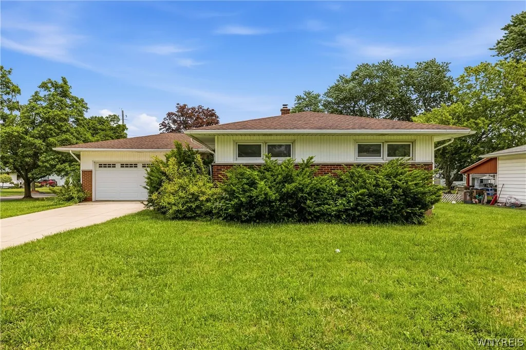 Property at 1 Eisenhower Drive, Lockport City, NY 14094