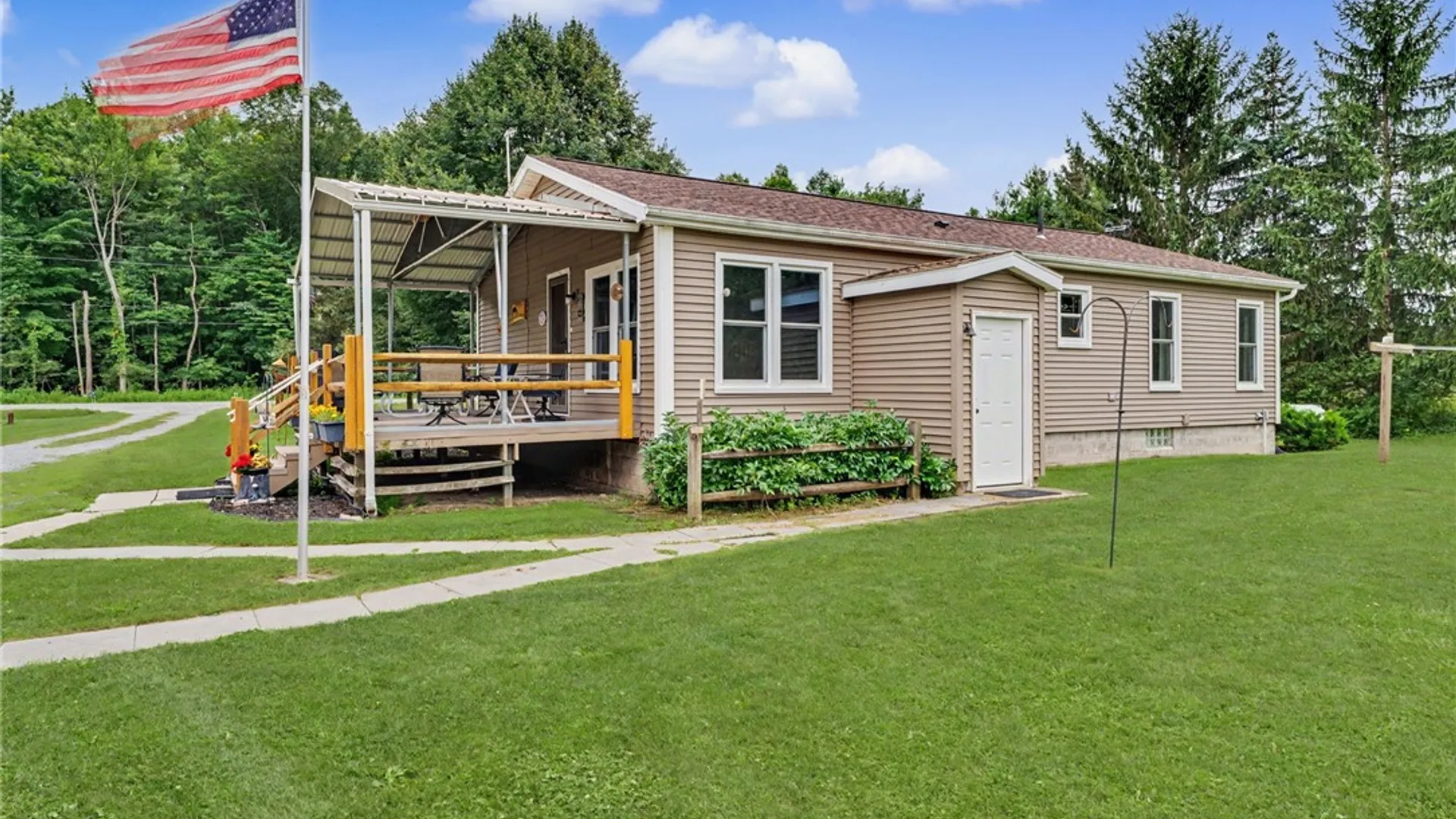 Property at 5011 Paradise Road, Bethany, NY 14054 4