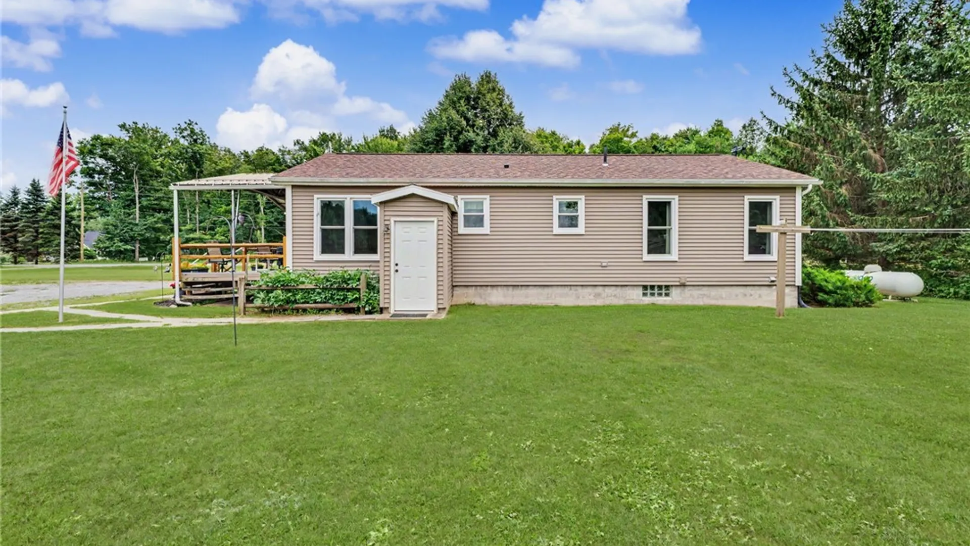 Property at 5011 Paradise Road, Bethany, NY 14054 38
