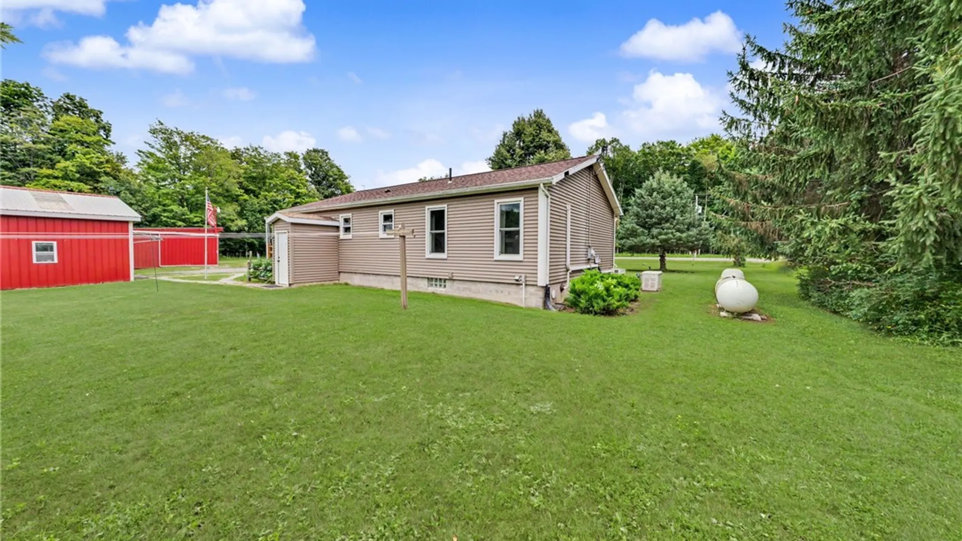 Property at 5011 Paradise Road, Bethany, NY 14054 39
