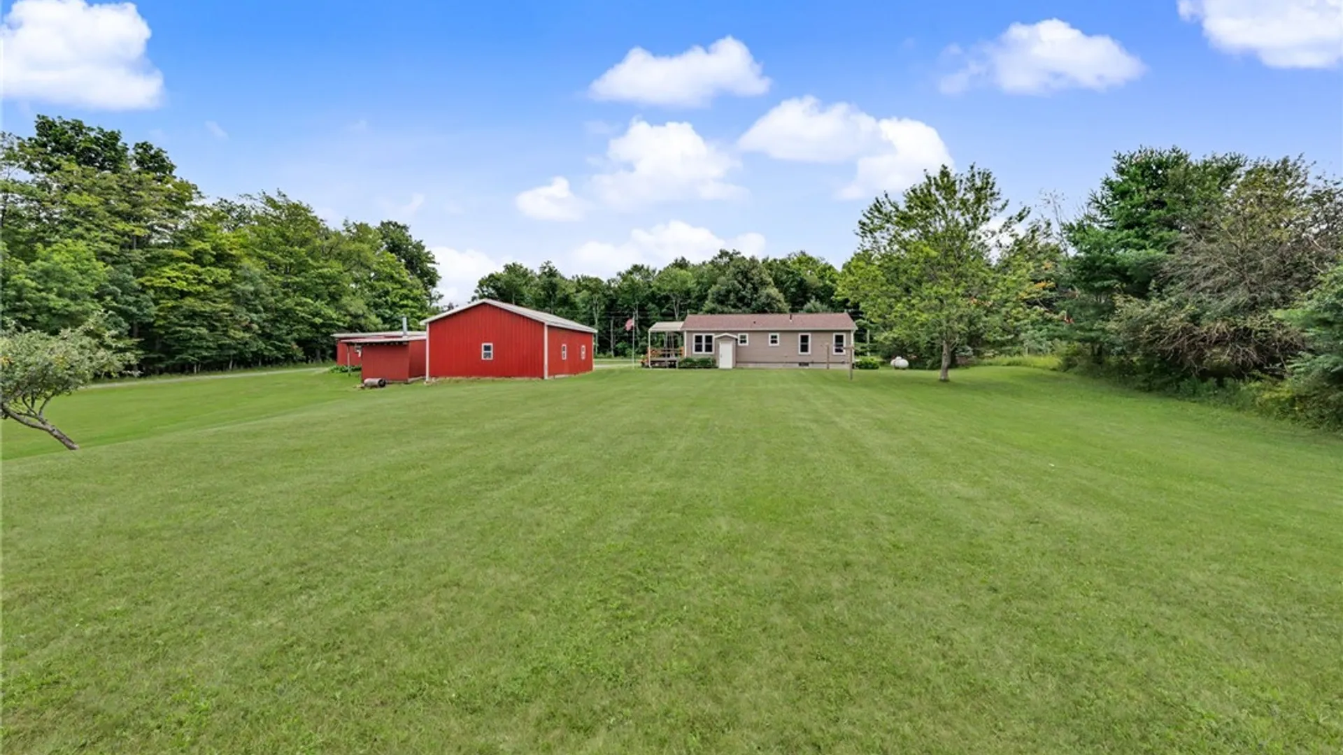 Property at 5011 Paradise Road, Bethany, NY 14054 40