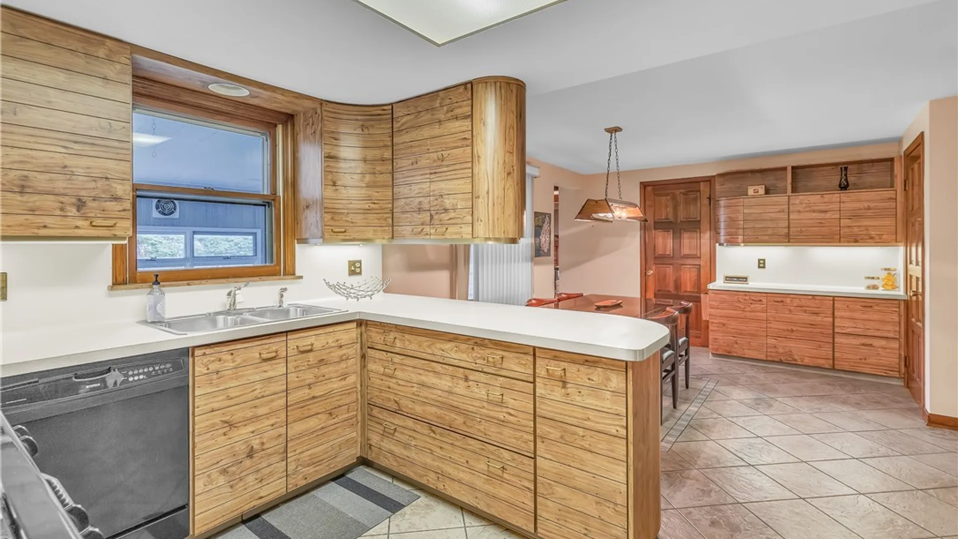 Property at 62 Heritage Road, Amherst, NY 14221 10