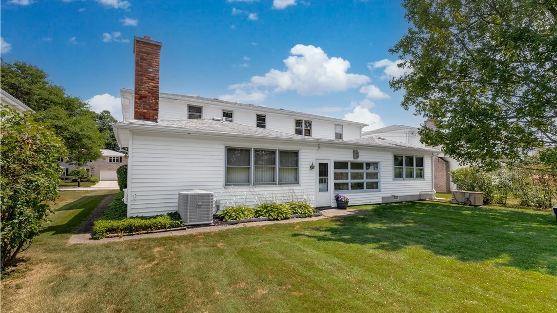 Property at 62 Heritage Road, Amherst, NY 14221 44