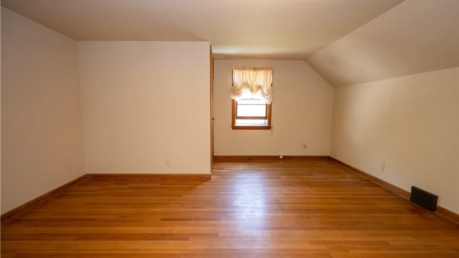 Property at 6641 Taylor Road, Hamburg, NY 14075 37