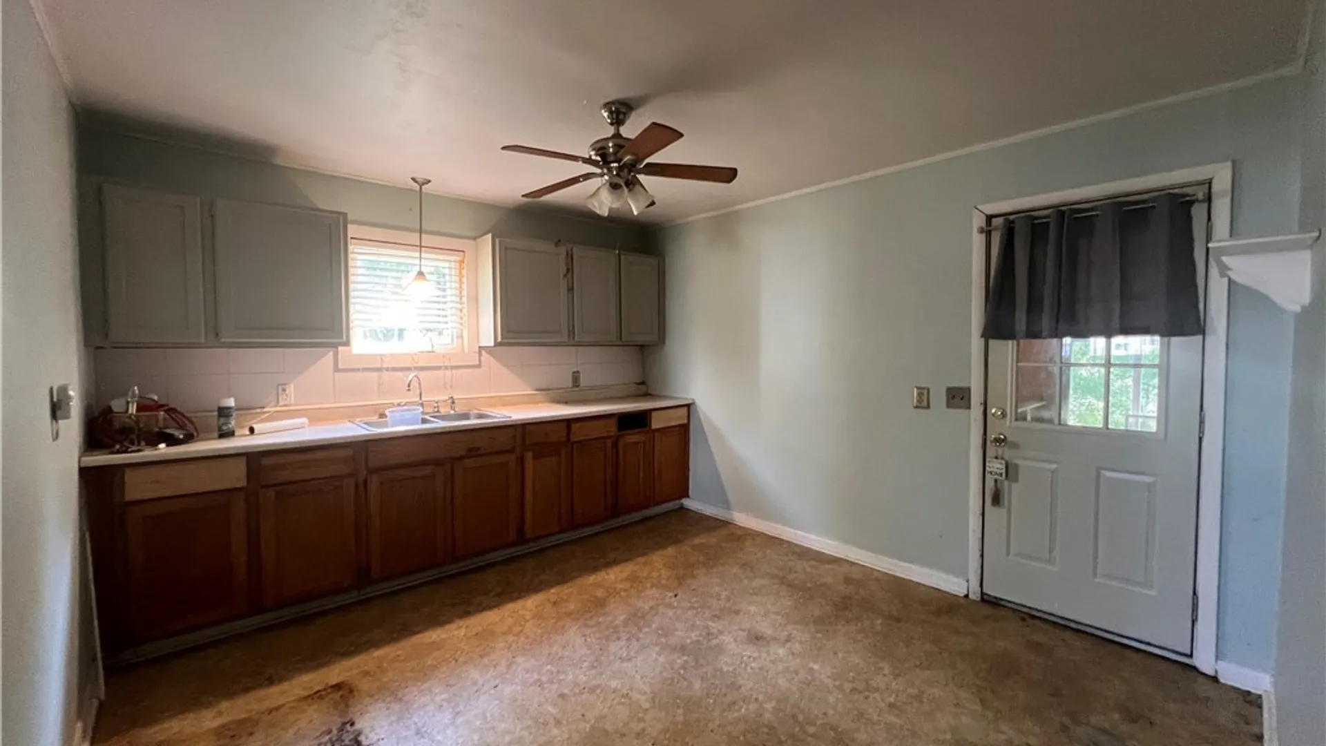 Property at 8827 Brewerton Road, Cicero, NY 13029 5