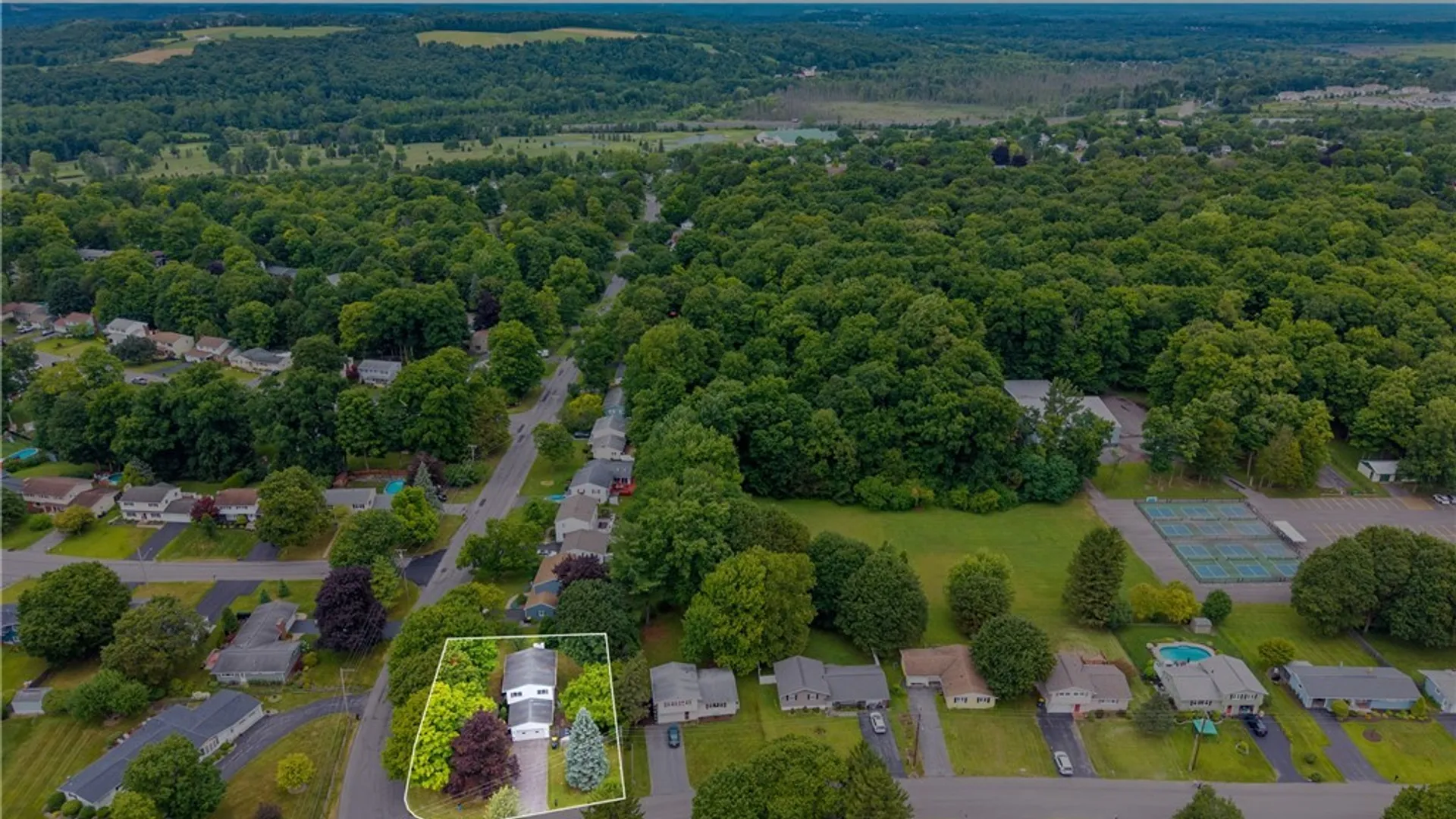 Property at 118 Winding Way, Camillus, NY 13031 37
