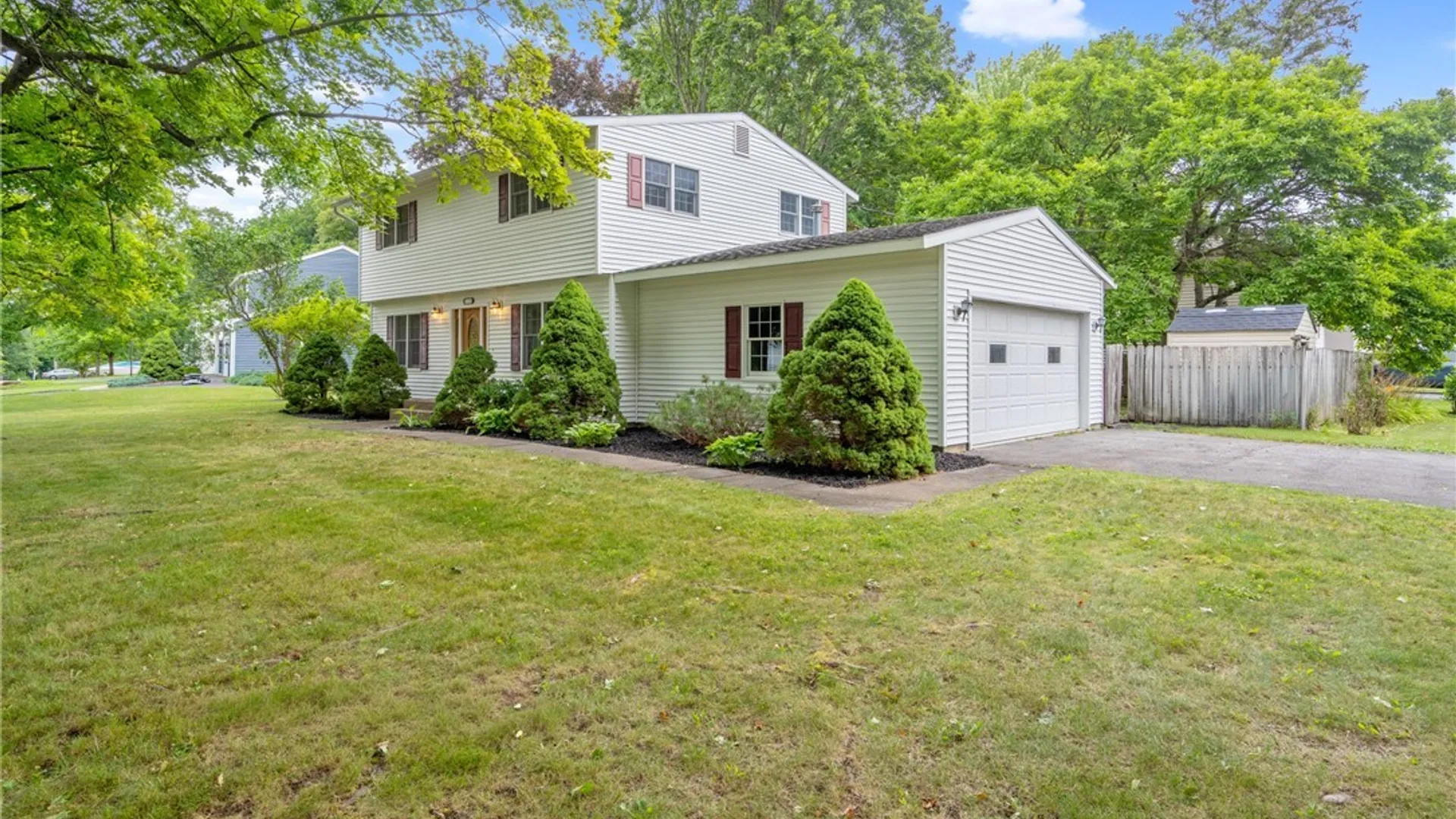 Property at 118 Winding Way, Camillus, NY 13031 33