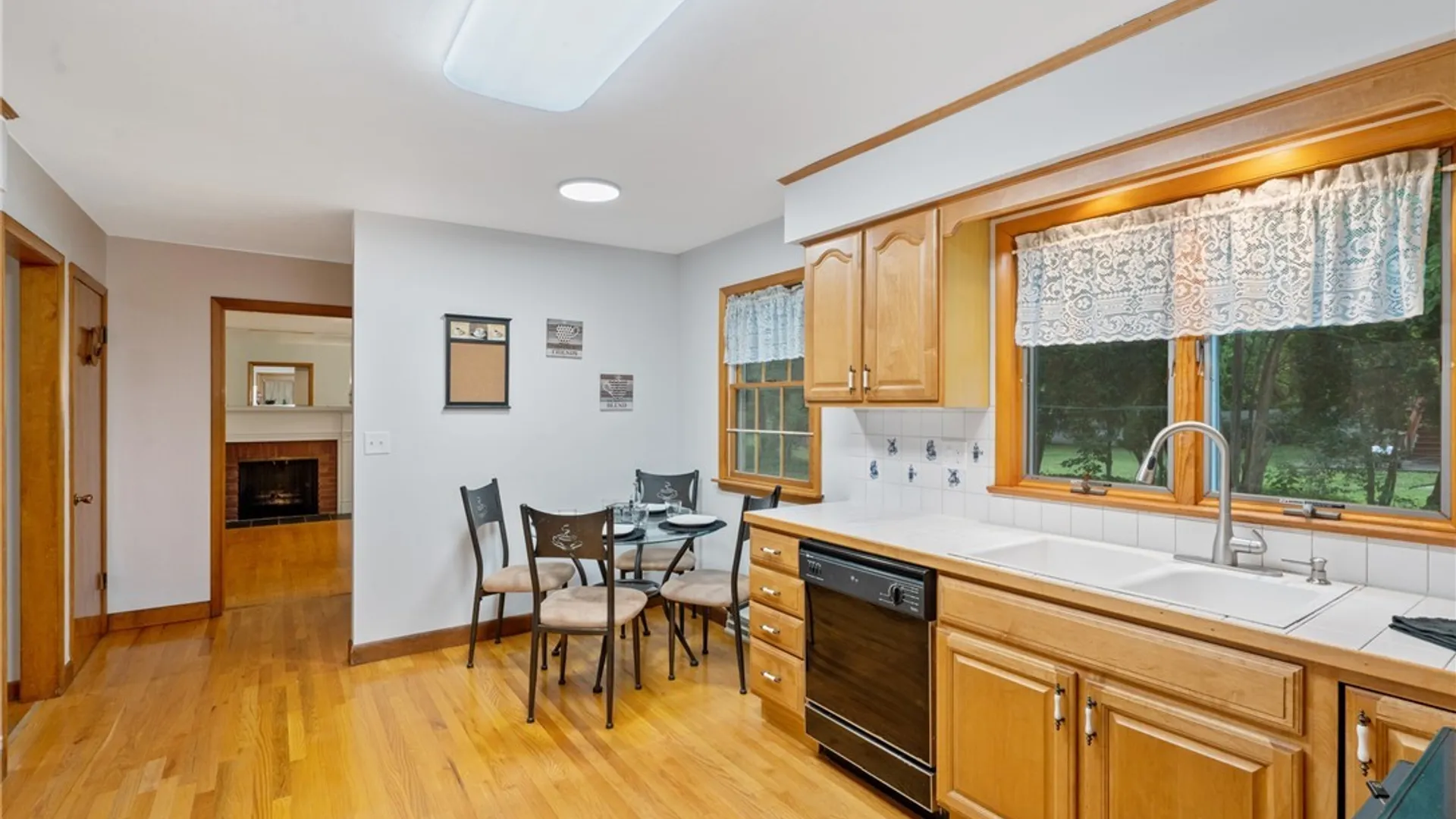 Property at 118 Winding Way, Camillus, NY 13031 5