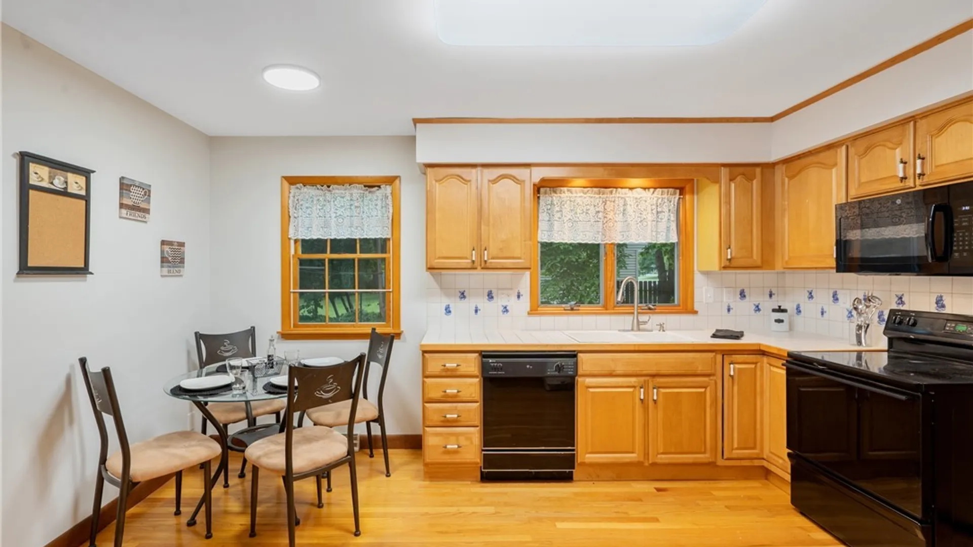Property at 118 Winding Way, Camillus, NY 13031 11