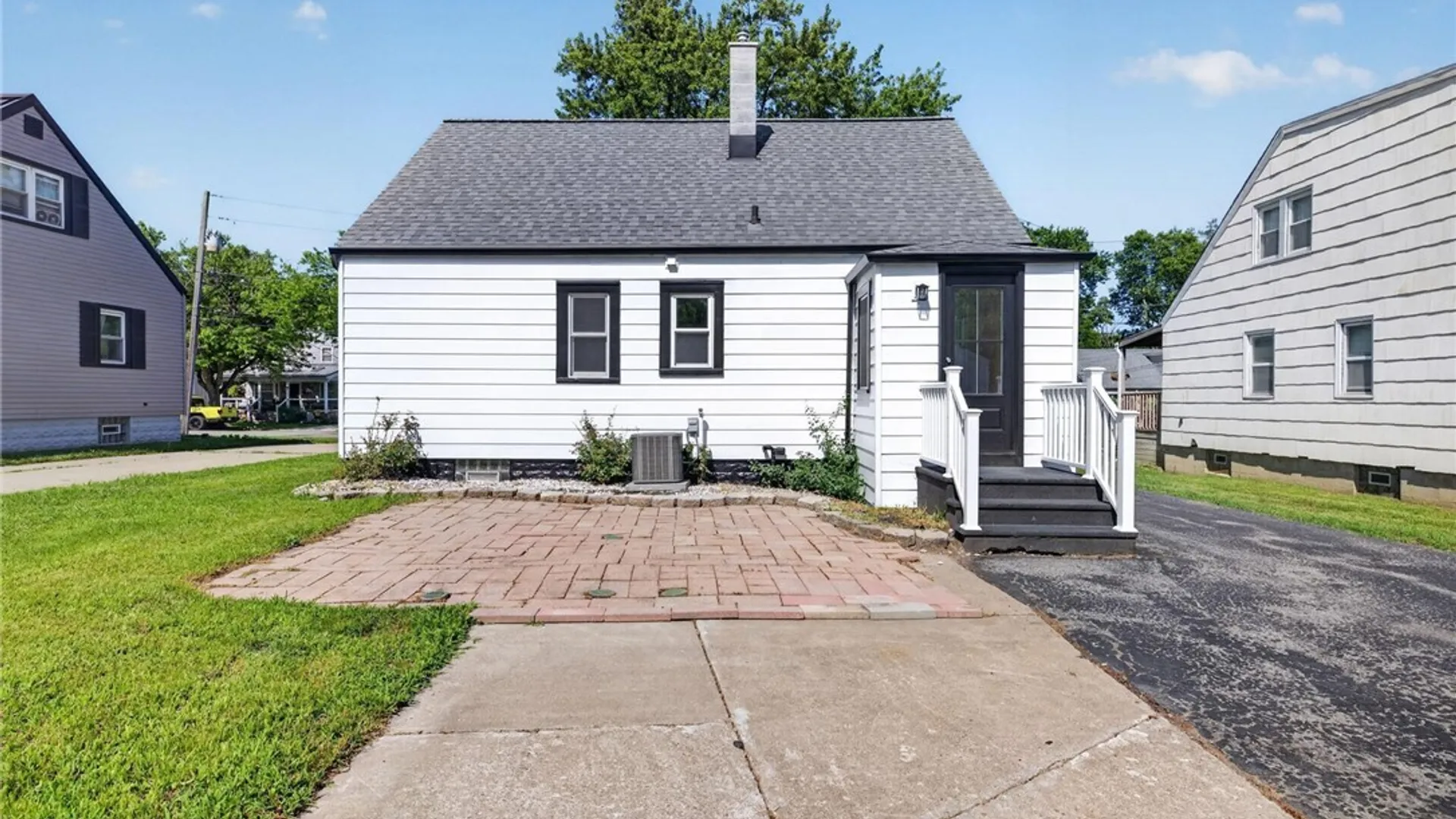 Property at 3093 Lyth Rd, Hamburg, NY 14218 27