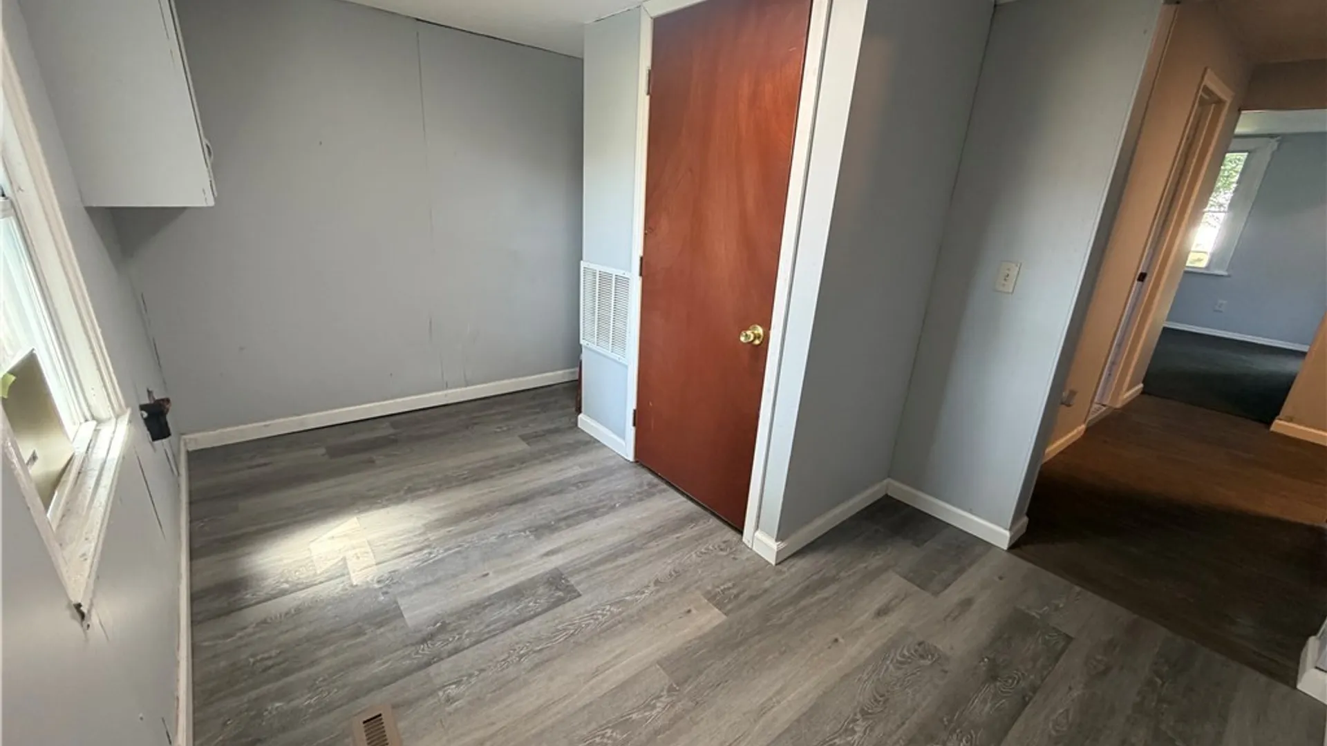 Property at 137 Chestnut Street, Lockport City, NY 14094 15