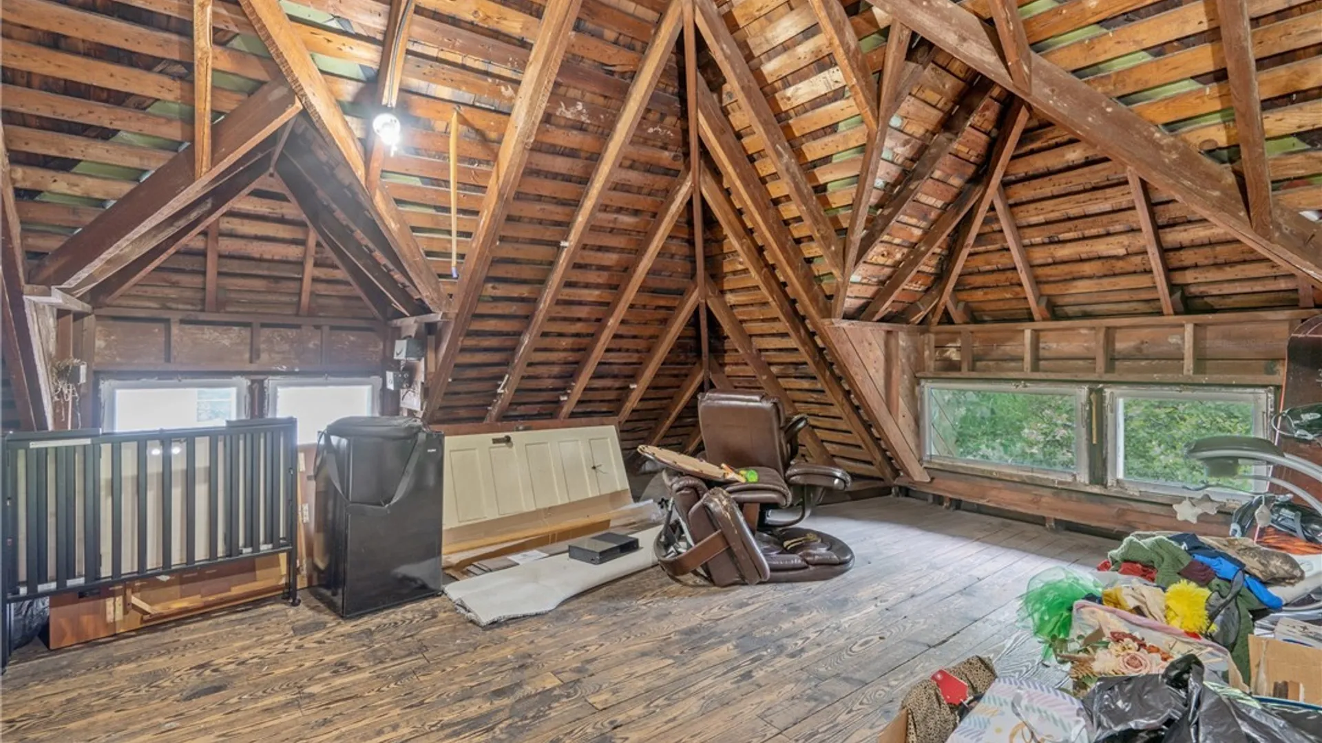 Property at 214 S Seward Avenue, Auburn, NY 13021 31