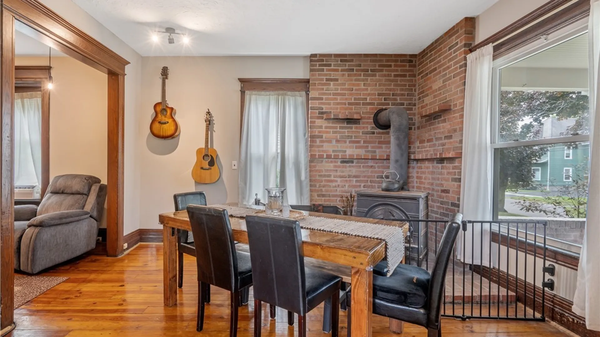 Property at 214 S Seward Avenue, Auburn, NY 13021 3