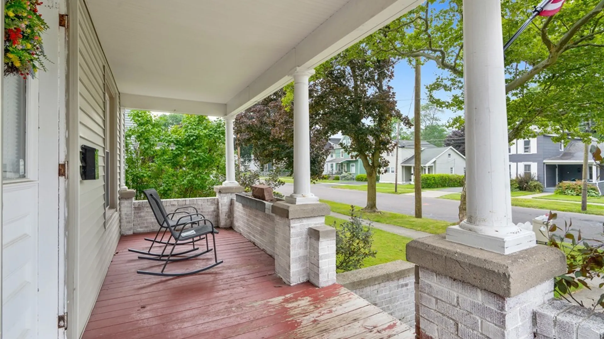 Property at 214 S Seward Avenue, Auburn, NY 13021 2
