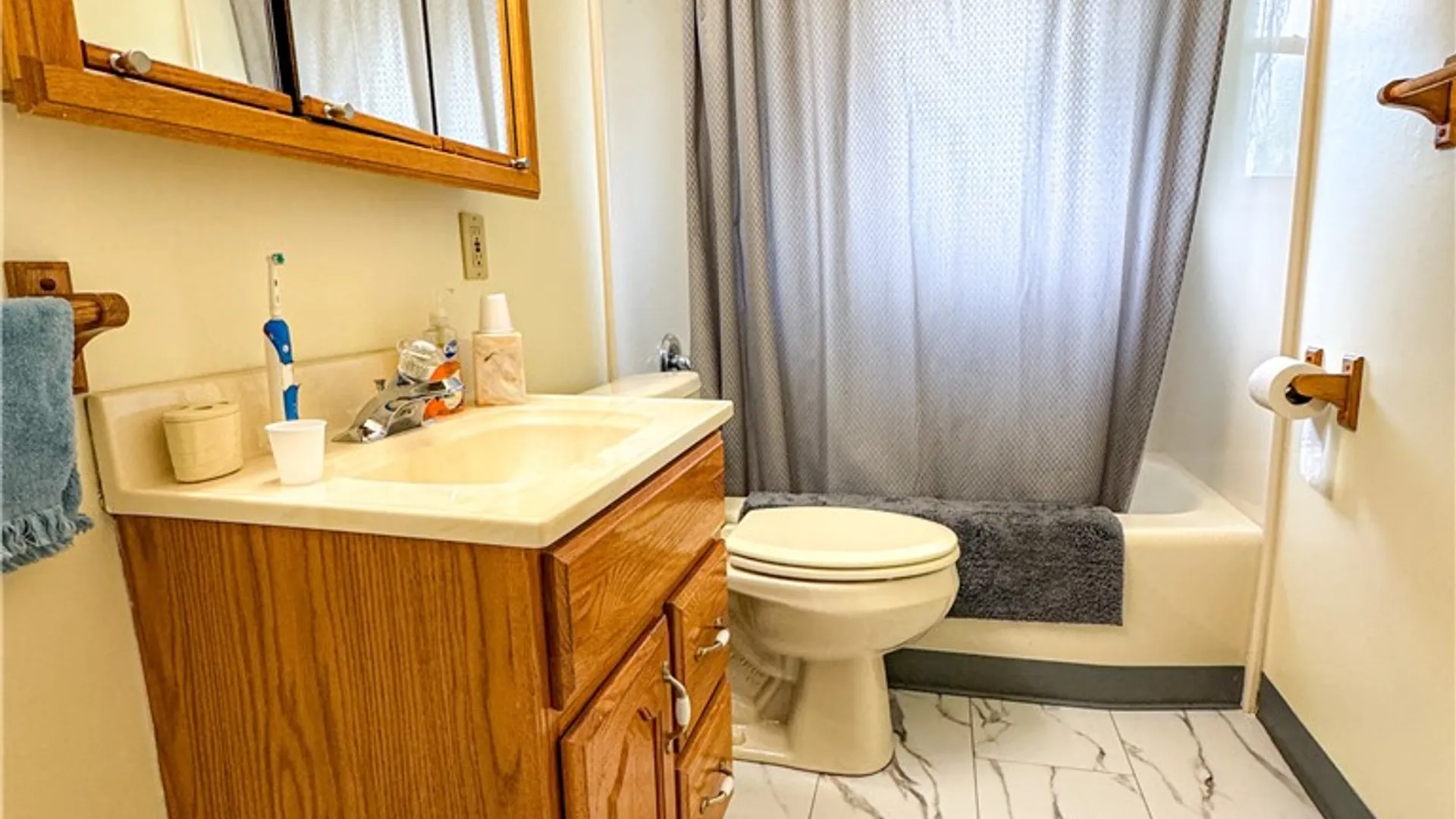 Property at 8583 W Bergen Road, Leroy, NY 14482 15