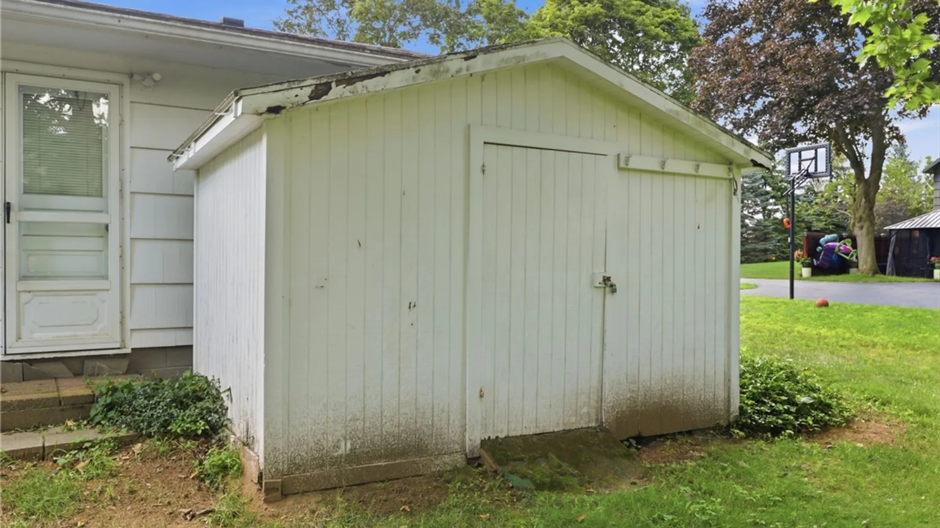 Property at 116 Chestnut Drive, Chili, NY 14624 25