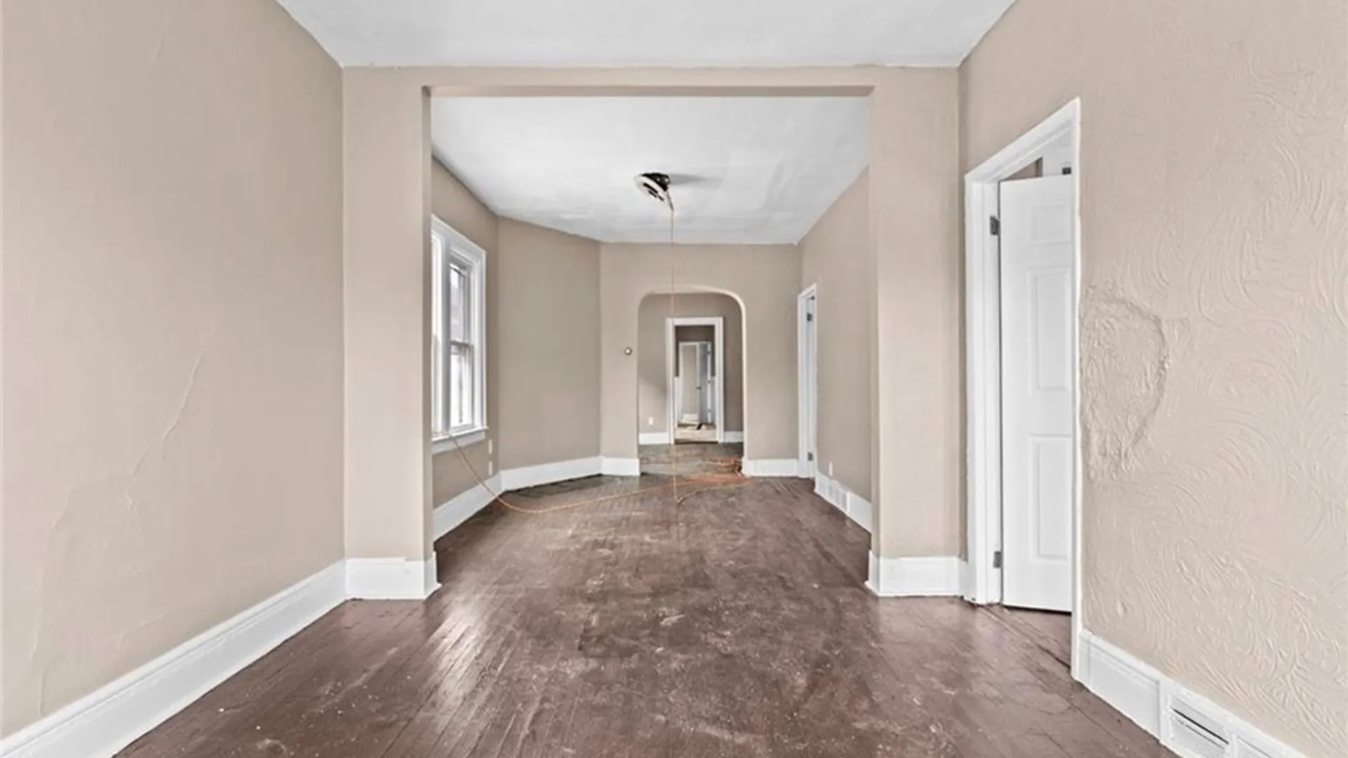 Property at 2346 Seneca Street, Buffalo, NY 14210 6