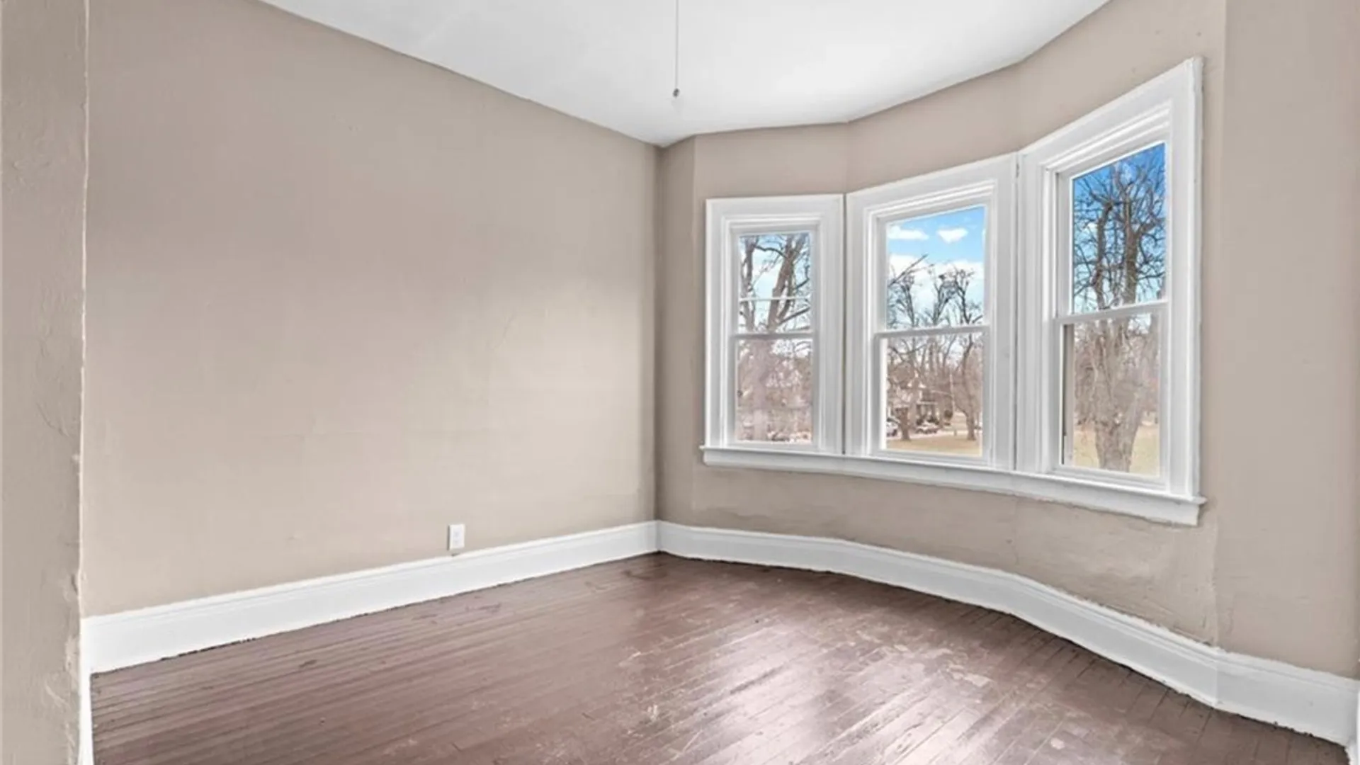 Property at 2346 Seneca Street, Buffalo, NY 14210 8