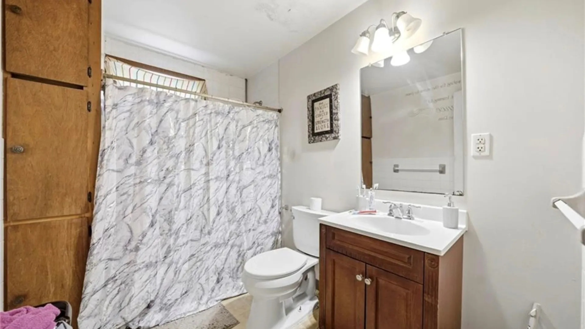 Property at 86 Kingston Place, Buffalo, NY 14206 13