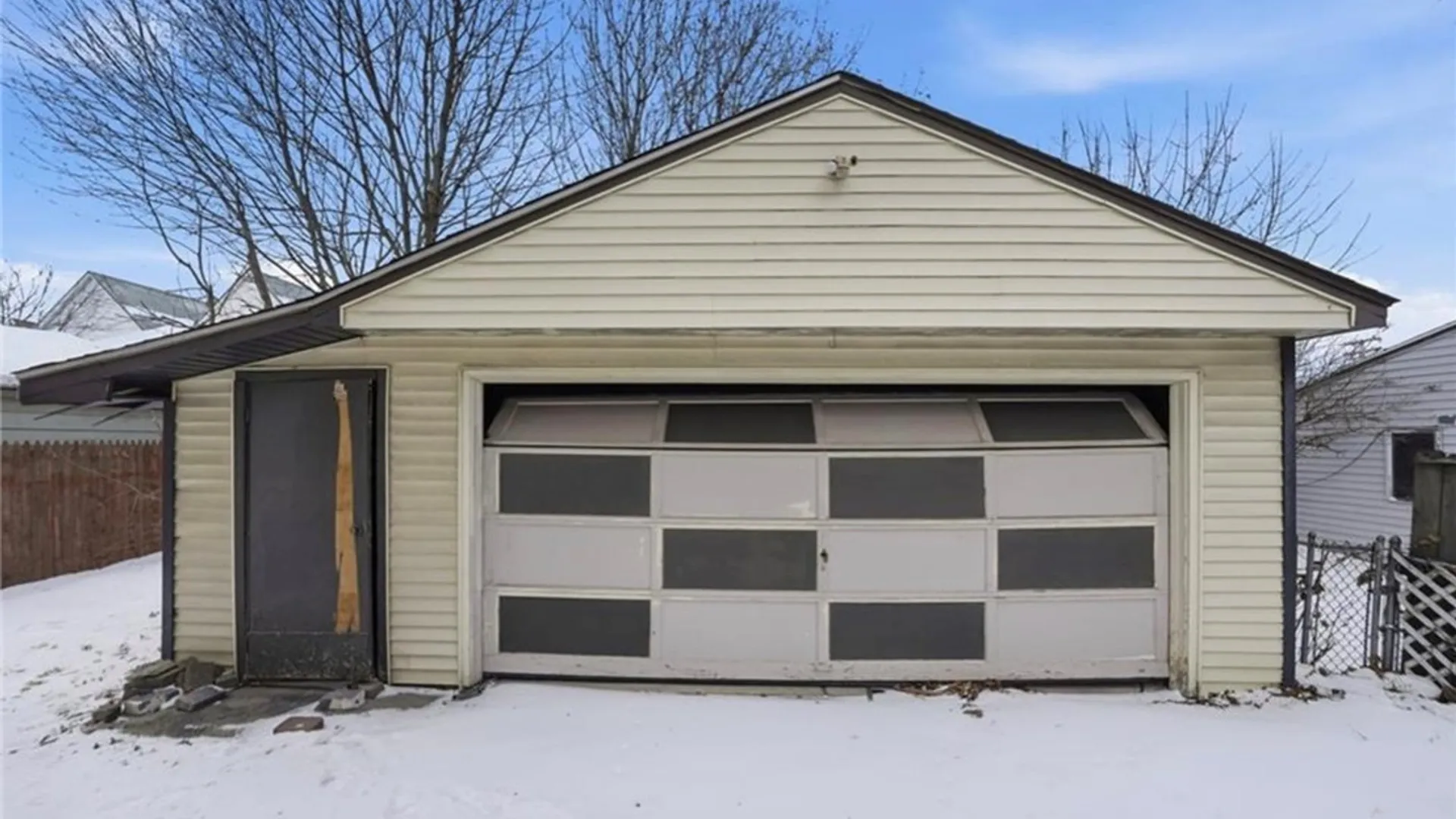Property at 86 Kingston Place, Buffalo, NY 14206 21