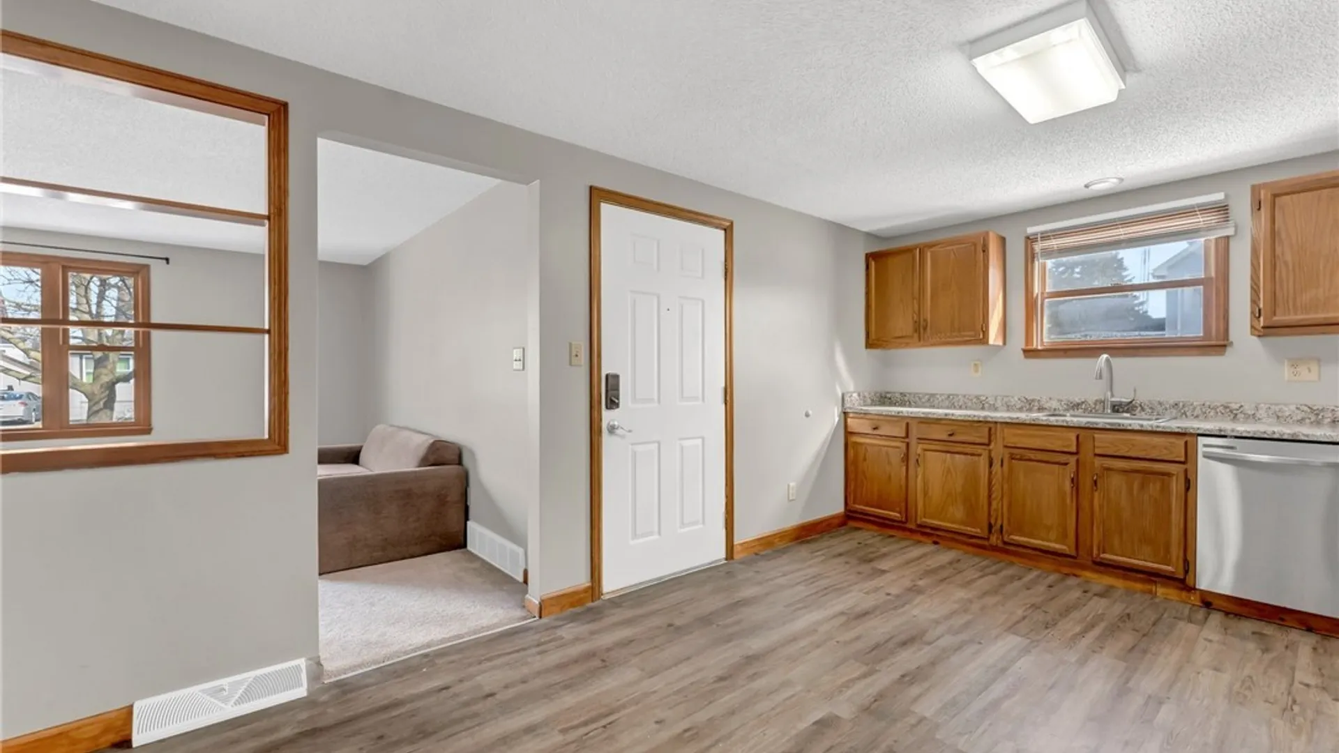 Property at 71 Downing Street, Buffalo, NY 14220 8