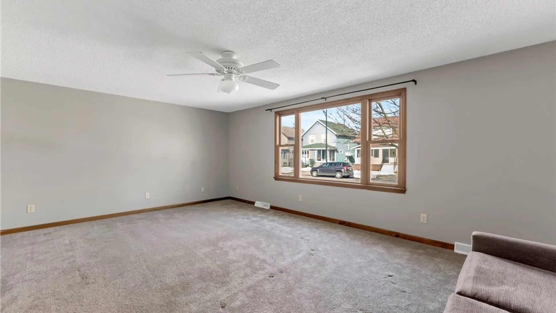 Property at 71 Downing Street, Buffalo, NY 14220 9