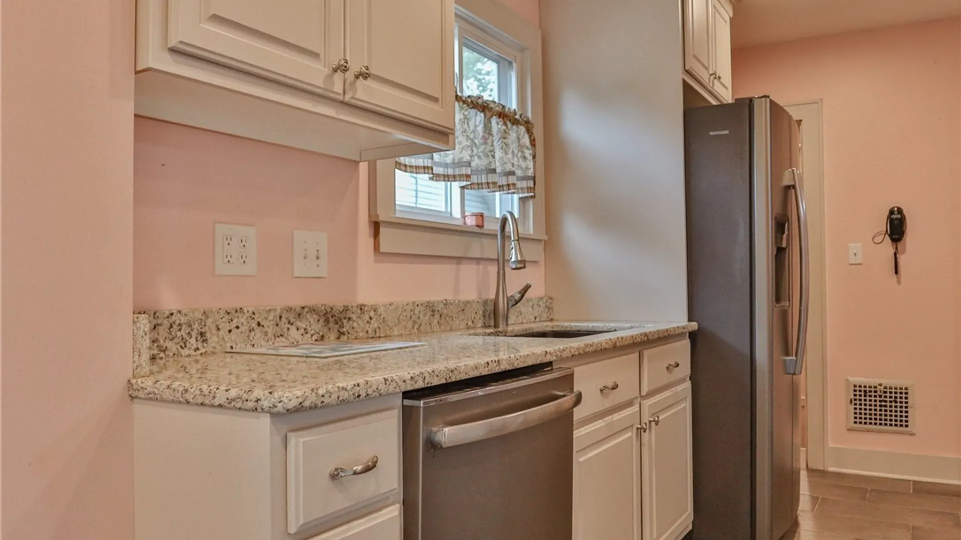 Property at 201 WELLESLEY Road, Syracuse, NY 13207 16