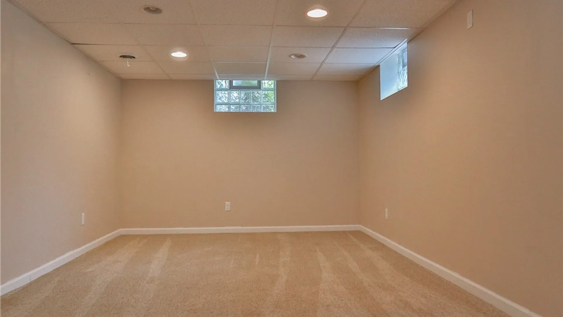 Property at 201 WELLESLEY Road, Syracuse, NY 13207 35