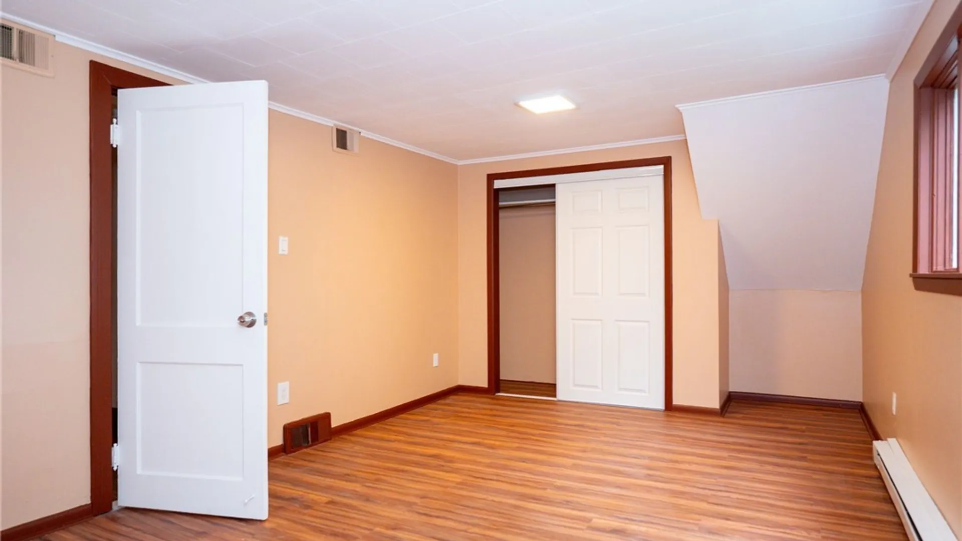 Property at 107 Hazelwood Avenue, Buffalo, NY 14215 28