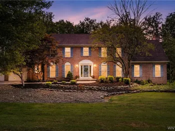 Property at 76 Tanglewood Drive, Orchard Park, NY 14127