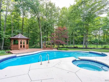 Property at 76 Tanglewood Drive, Orchard Park, NY 14127