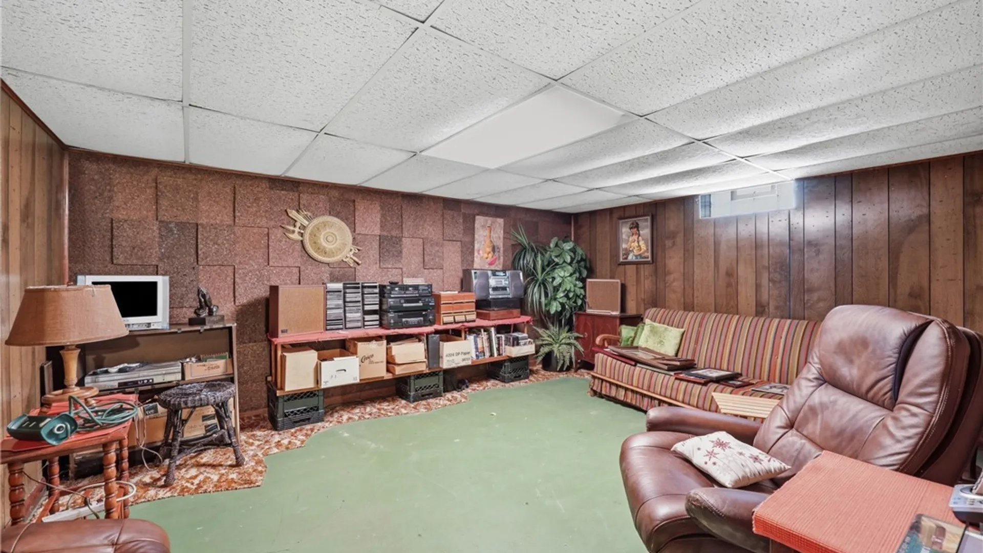 Property at 600 Roycroft Boulevard, Cheektowaga, NY 14225 28