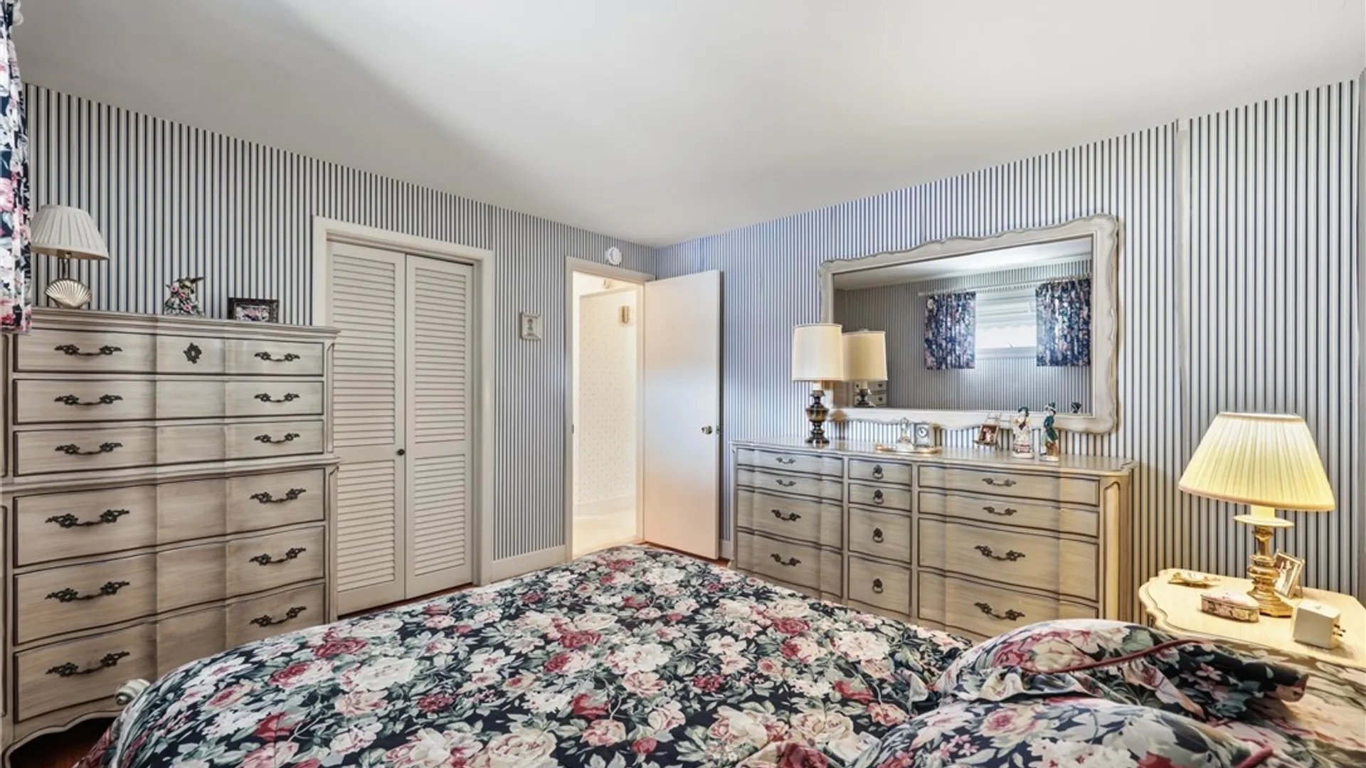 Property at 600 Roycroft Boulevard, Cheektowaga, NY 14225 22