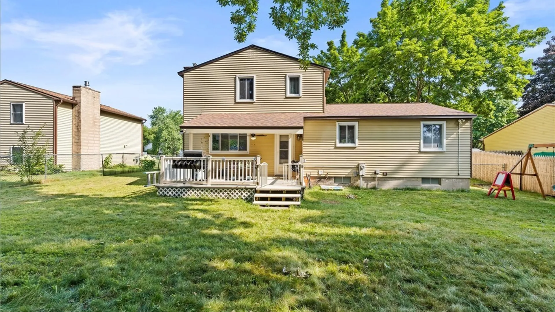 Property at 8341 Zenith Drive, Clay, NY 13027 25