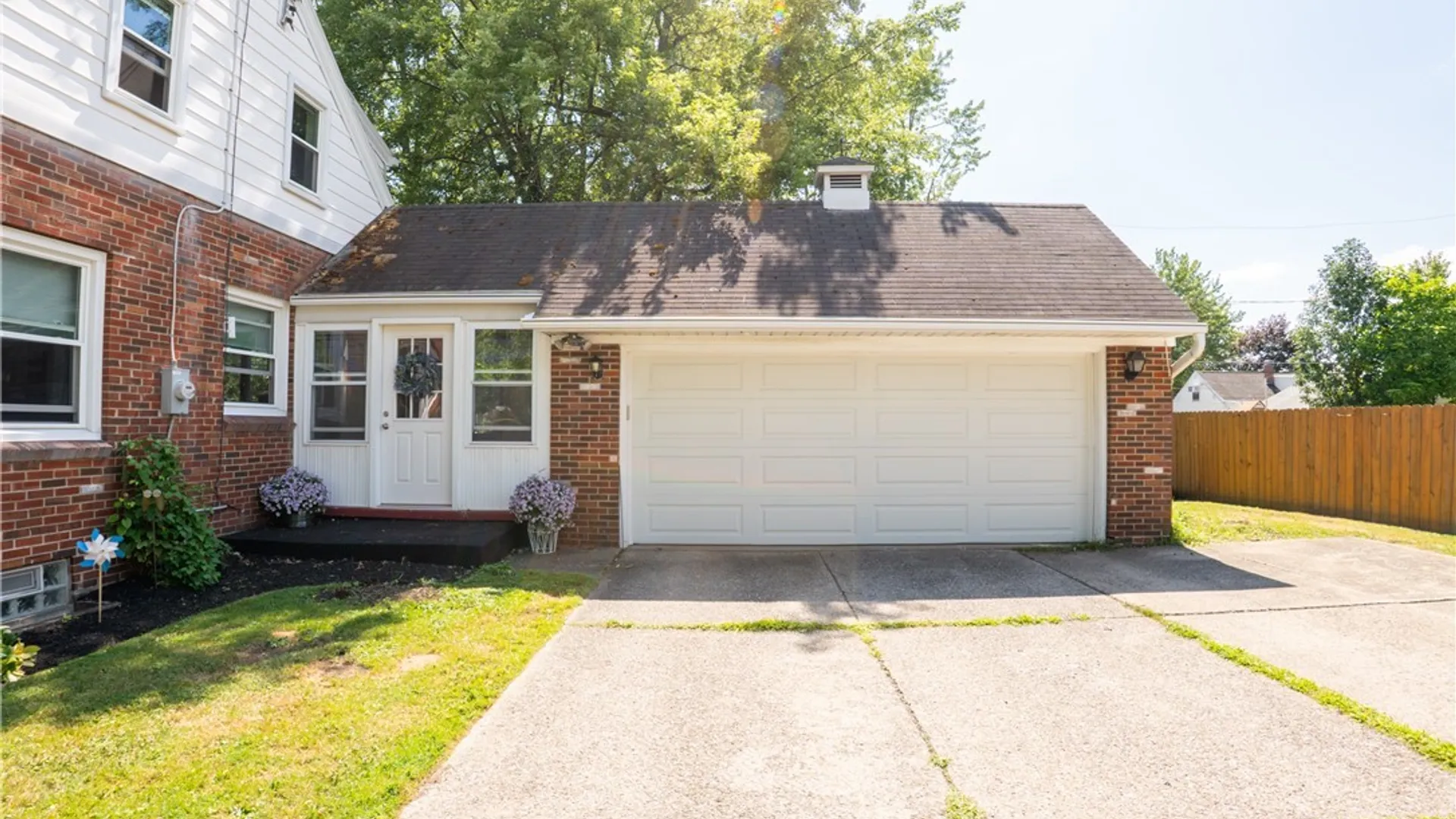 Property at 2454 Eggert Road, Tonawanda, NY 14150 4