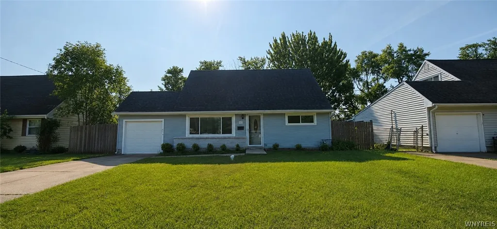 Property at 1097 Carter Drive, Grand Island, NY 14072