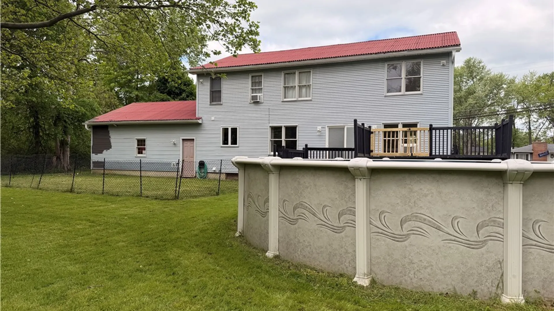 Property at 120 Sunset Drive, Hamburg, NY 14075 4