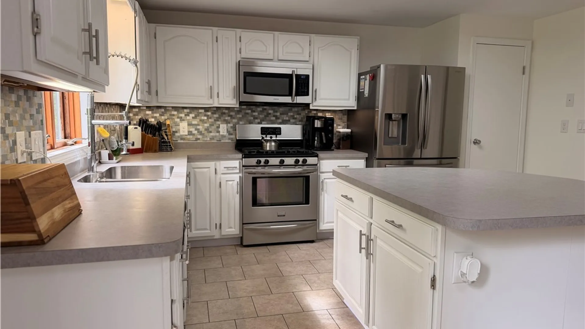Property at 120 Sunset Drive, Hamburg, NY 14075 11