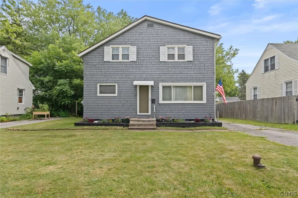 Property at 306 Boston Road, Salina, NY 13211
