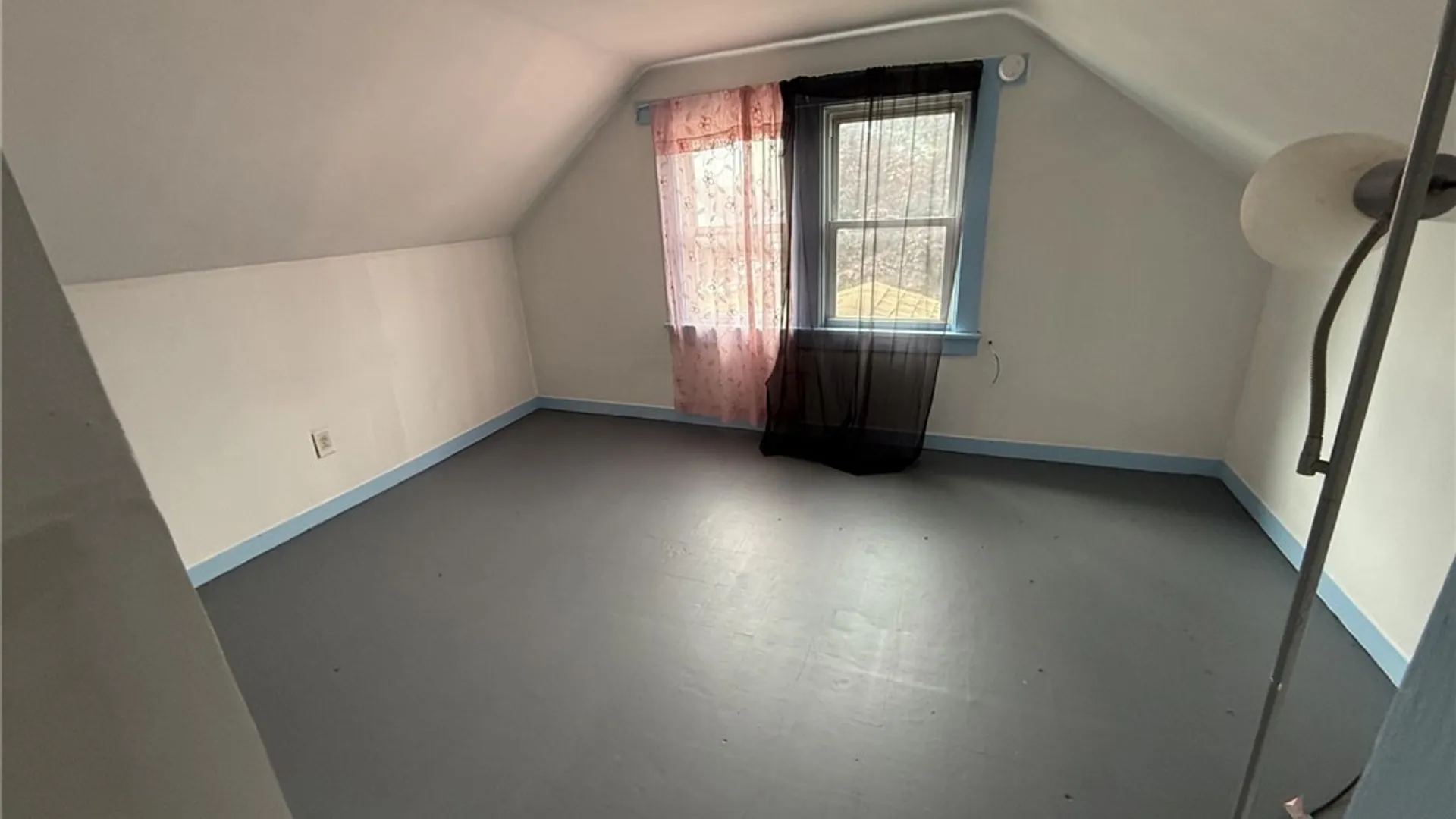 Property at 29 Rounds Avenue, Buffalo, NY 14215 5