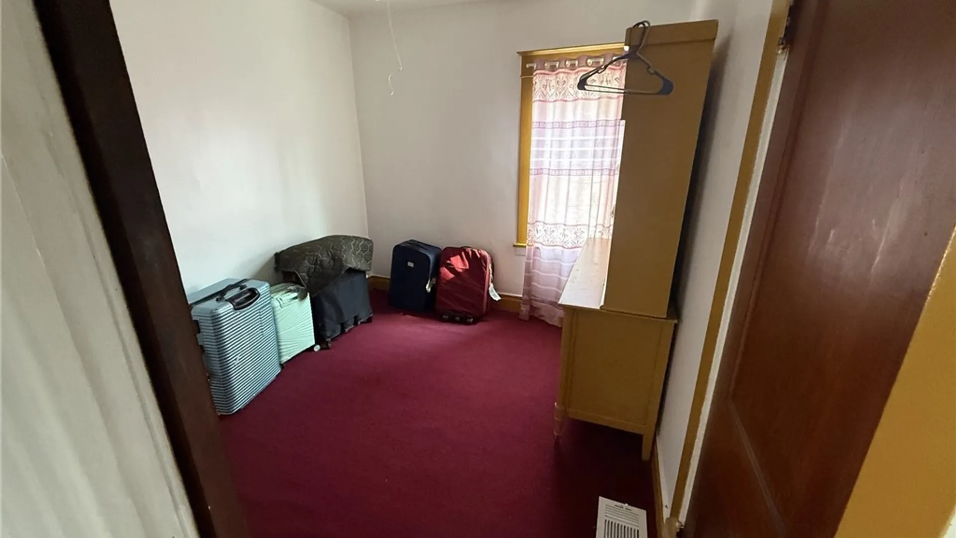 Property at 29 Rounds Avenue, Buffalo, NY 14215 11